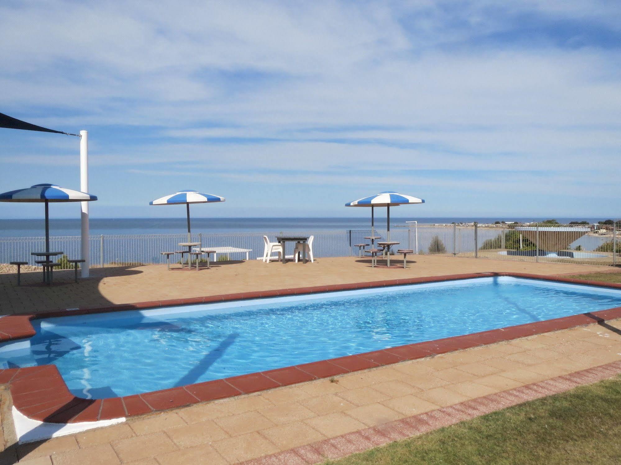 Stansbury Holiday Motel Ngoại thất bức ảnh
